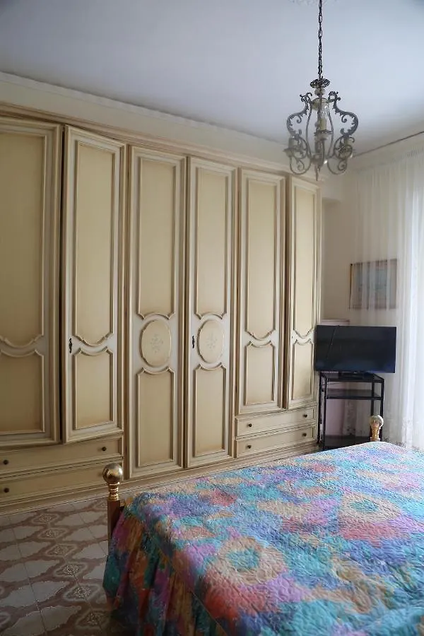 Bed & Breakfast Stanza In Appartamento Neapol