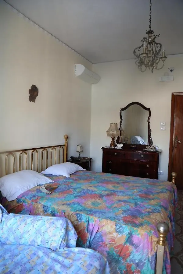 Bed & Breakfast Stanza In Appartamento Neapol